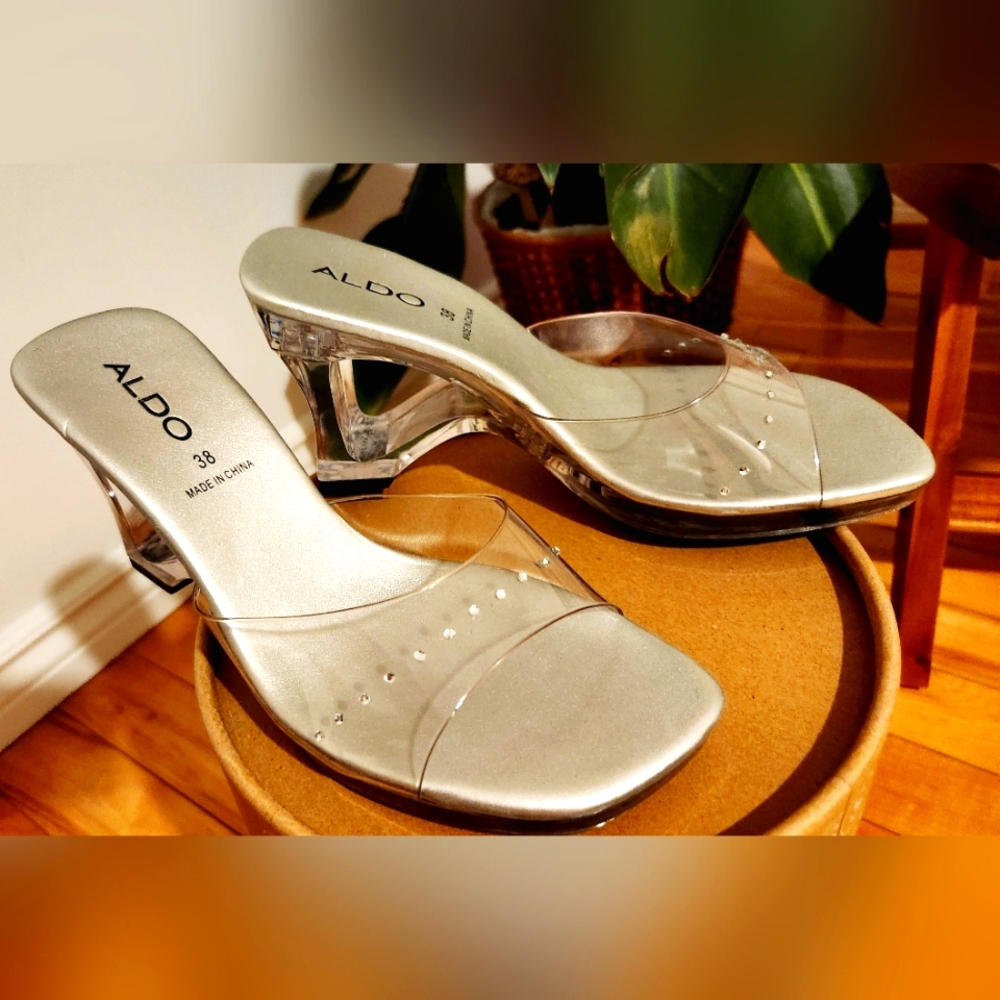 Aldo Y2K clear glass slip on sandals 👡